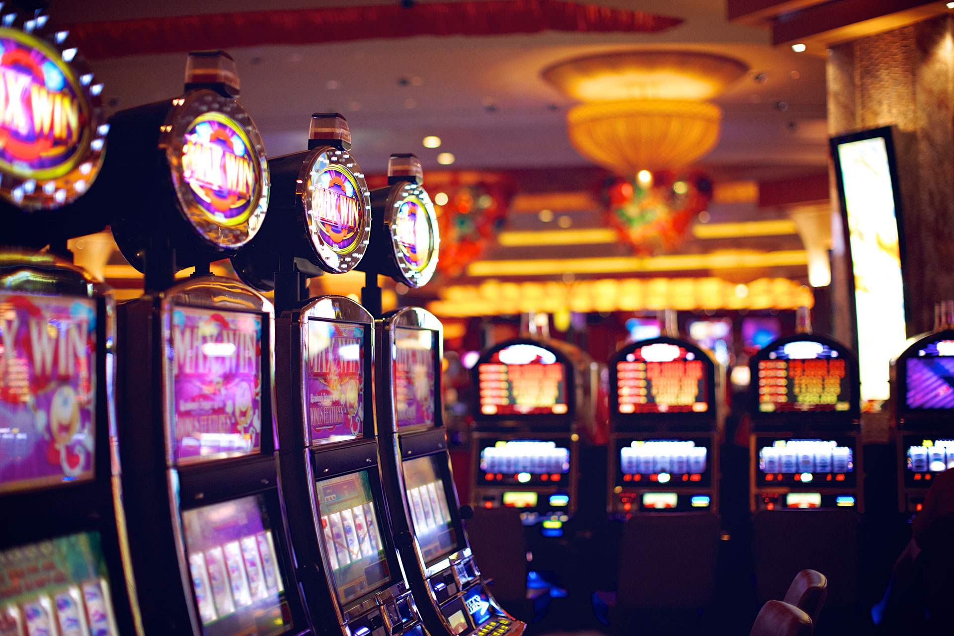 Why it is good to play slot games online